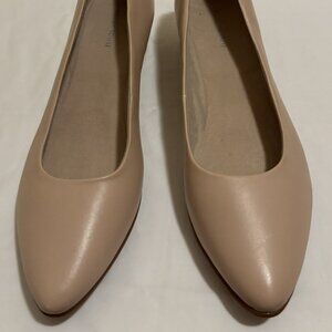 Easy-Spirt Women's Tan Size 11M